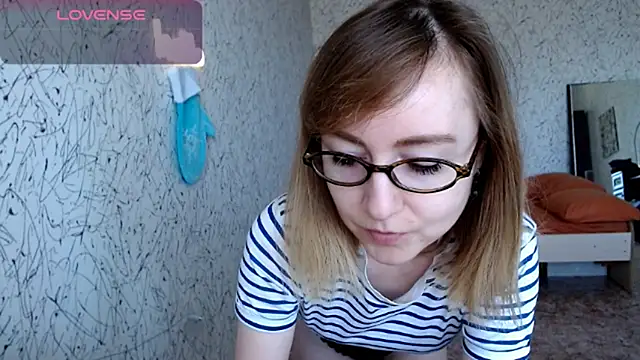 Athena Richards online show from 04-15-26, 08:54