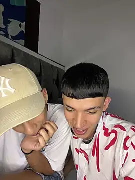 Snapshot of Juan_Nd_Steven chatting on 12-17-24, 04:01 Juan Nd Steven online show from 12-17-24, 04:01