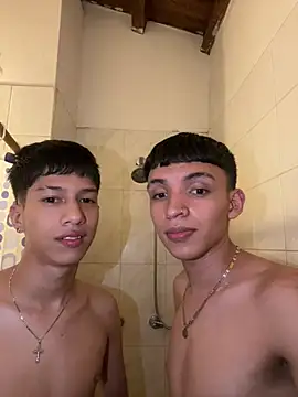 Snapshot of Juan_Nd_Steven chatting on 12-18-24, 07:36 Juan Nd Steven online show from 12-18-24, 07:36