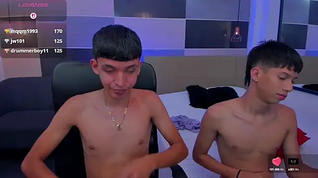 Snapshot of Juan_Nd_Steven chatting on 02-22-25, 07:45 Juan Nd Steven online show from 02-22-25, 07:45