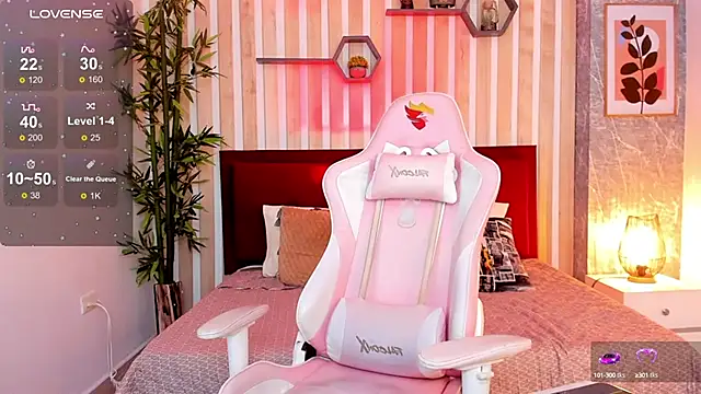 Snapshot of miah_connor chatting on 02-15-25, 02:37 miah connor online show from 02-15-25, 02:37