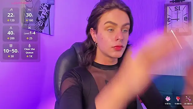 Snapshot of miah_connor chatting on 09-24-25, 08:01 miah connor online show from 09-24-25, 08:01