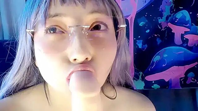 Snapshot of barbarablade chatting on 11-17-25, 09:26 barbarablade online show from 11-17-25, 09:26