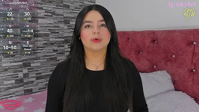 skyhotgirll online show from 10-04-25, 08:01