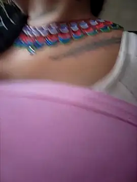 Snapshot of luisa16xxx chatting on 11-12-25, 07:35 luisa16xxx online show from 11-12-25, 07:35