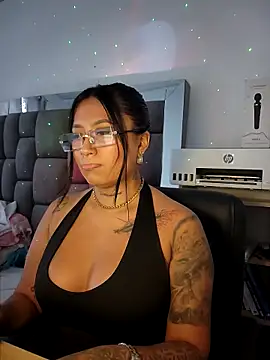 luisa16xxx online show from 04-20-26, 07:48