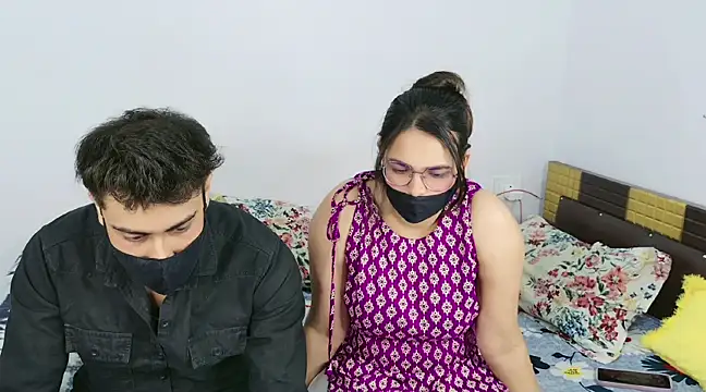 Snapshot of RupaliDixit chatting on 02-04-25, 06:17 RupaliDixit online show from 02-04-25, 06:17