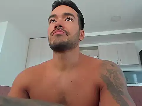 Snapshot of Alexander_Martines chatting on 07-10-26, 10:34 Alexander Martines online show from 07-10-26, 10:34