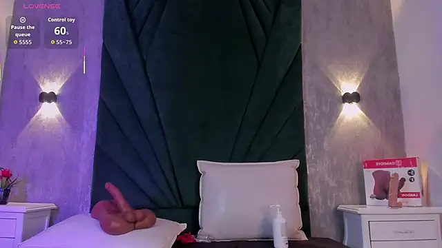 Alexiis Etereo online show from 03-15-26, 07:36