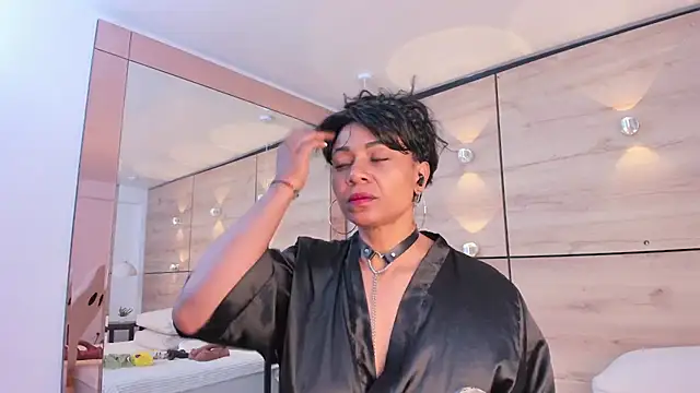 martina touss online show from 10-24-25, 11:50