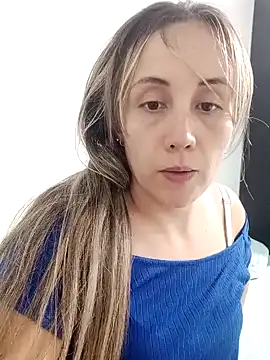 Isabel23zr online show from 12-31-24, 01:36