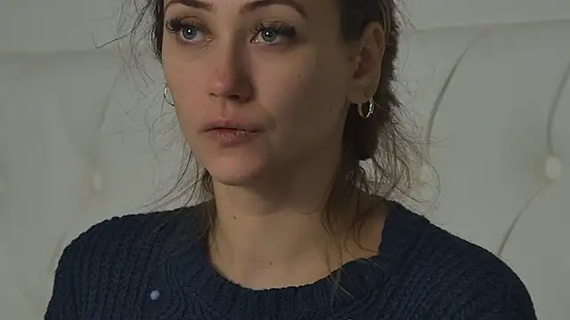 Snapshot of AliceMunro chatting on 10-04-25, 04:16 AliceMunro online show from 10-04-25, 04:16