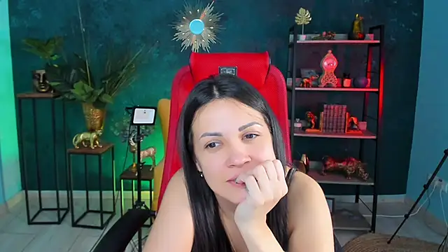 KarolinaRobinson online show from 01-27-25, 03:50