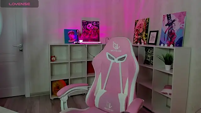 Snapshot of Stacey_Brown chatting on 12-02-24, 01:03 Stacey Brown online show from 12-02-24, 01:03