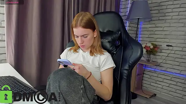 Stacey Brown online show from 02-03-26, 01:04