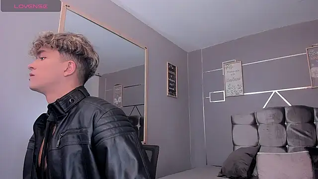 Snapshot of ANDRIUS_24 chatting on 01-24-25, 01:25 ANDRIUS 24 online show from 01-24-25, 01:25