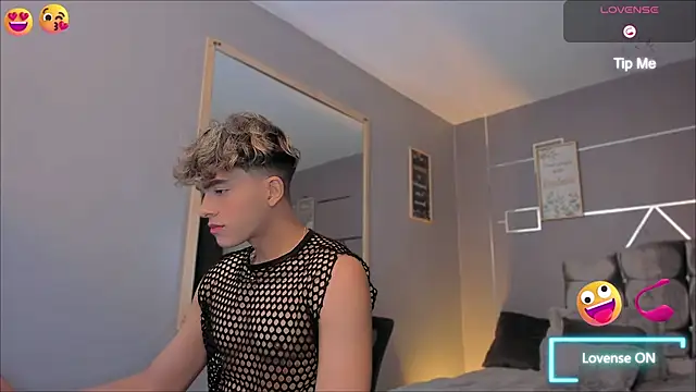 Snapshot of ANDRIUS_24 chatting on 02-05-25, 01:00 ANDRIUS 24 online show from 02-05-25, 01:00