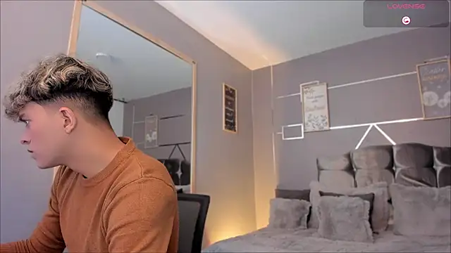 Snapshot of ANDRIUS_24 chatting on 02-07-25, 01:01 ANDRIUS 24 online show from 02-07-25, 01:01