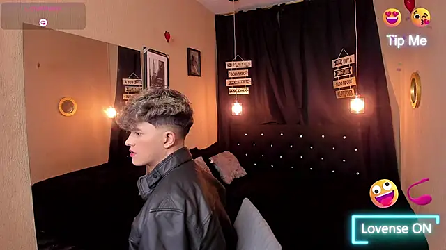 Snapshot of ANDRIUS_24 chatting on 03-01-25, 02:34 ANDRIUS 24 online show from 03-01-25, 02:34