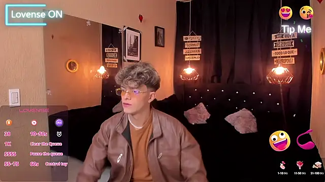 Snapshot of ANDRIUS_24 chatting on 03-19-25, 03:29 ANDRIUS 24 online show from 03-19-25, 03:29