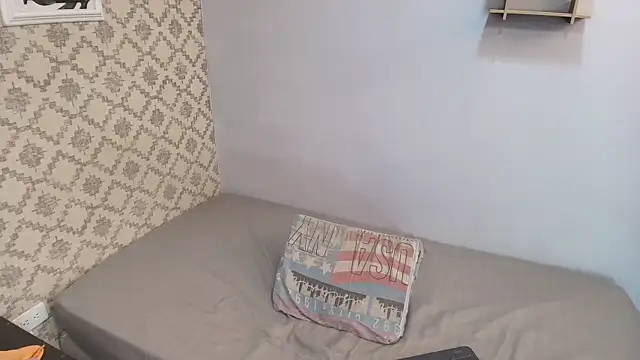 Snapshot of Chantal_taylor_ chatting on 02-08-25, 06:12 Chantal taylor online show from 02-08-25, 06:12