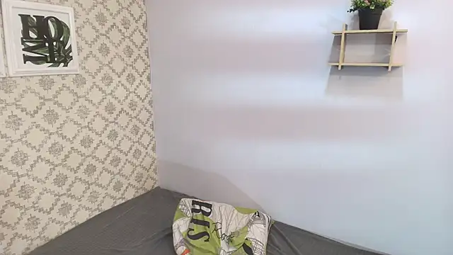 Snapshot of Chantal_taylor_ chatting on 02-22-25, 06:30 Chantal taylor online show from 02-22-25, 06:30