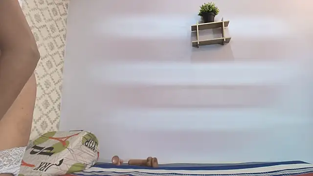 Snapshot of Chantal_taylor_ chatting on 02-25-25, 12:03 Chantal taylor online show from 02-25-25, 12:03