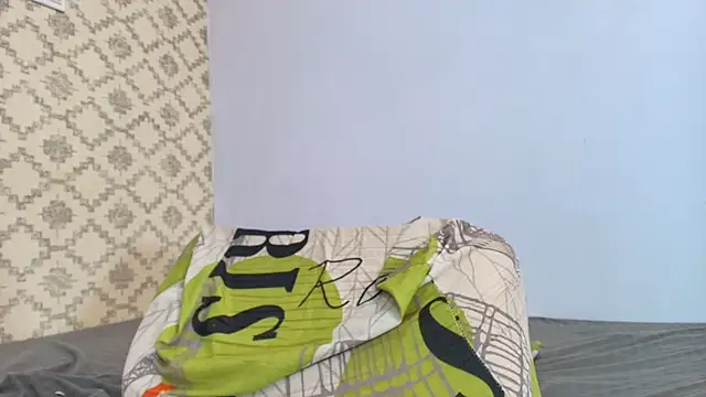 Snapshot of Chantal_taylor_ chatting on 03-11-25, 06:19 Chantal taylor online show from 03-11-25, 06:19