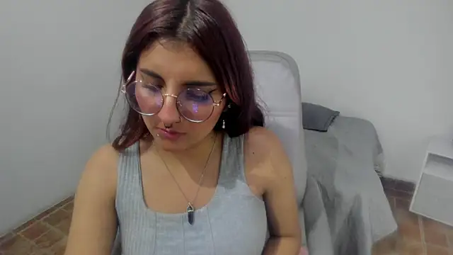 Snapshot of Alliccee chatting on 12-07-24, 11:29 Alliccee online show from 12-07-24, 11:29