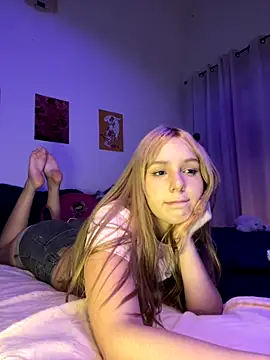 Snapshot of AlinaCarter chatting on 09-11-25, 11:38 AlinaCarter online show from 09-11-25, 11:38