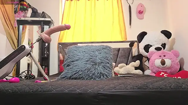 Snapshot of Hotsamantamature chatting on 10-08-25, 08:39 Hotsamantamature online show from 10-08-25, 08:39