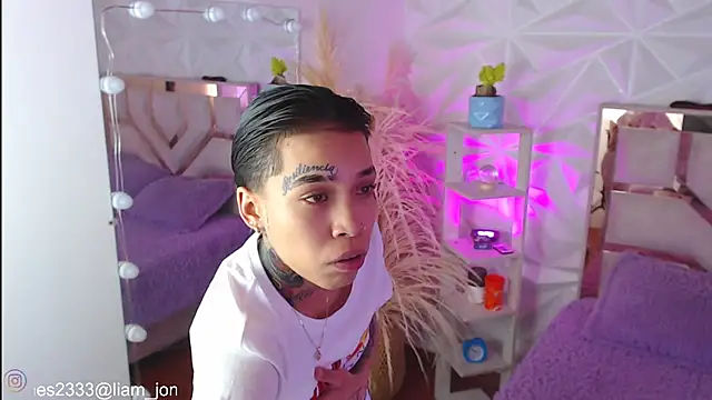 Jonesliam23 online show from 10-01-25, 07:20