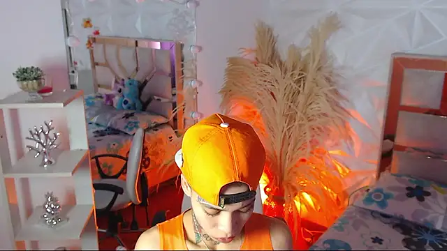 Jonesliam23 online show from 01-07-26, 06:54