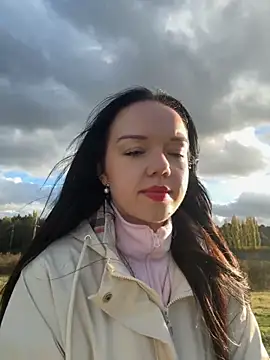 Vanesskaa online show from 10-28-25, 03:25