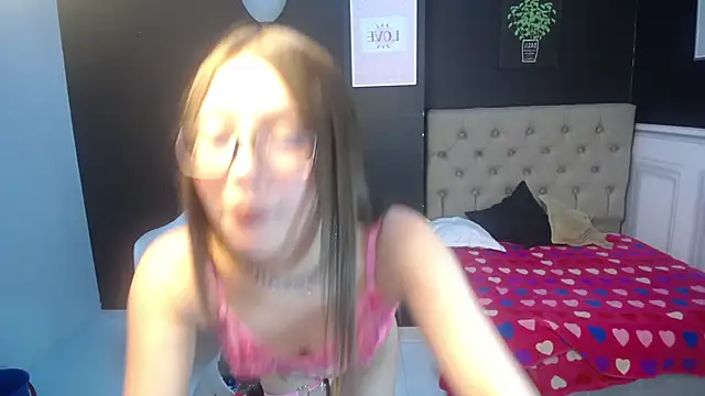 Snapshot of salome_pavlova7 chatting on 01-15-25, 01:23 salome pavlova7 online show from 01-15-25, 01:23