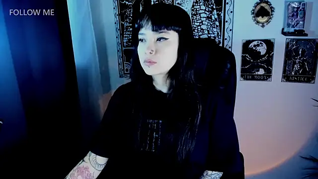 Snapshot of Demongirl6666 chatting on 01-07-26, 07:33 Demongirl6666 online show from 01-07-26, 07:33