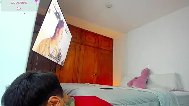 Jordyrodriiguez online show from 02-14-25, 03:54