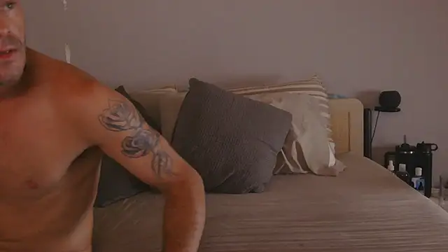 FrankieKentucky online show from 10-01-25, 11:44