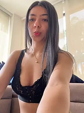 Liissa cute  online show from 06-01-26, 07:59