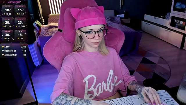 Snapshot of The_love_project chatting on 04-28-26, 02:27 The love project online show from 04-28-26, 02:27