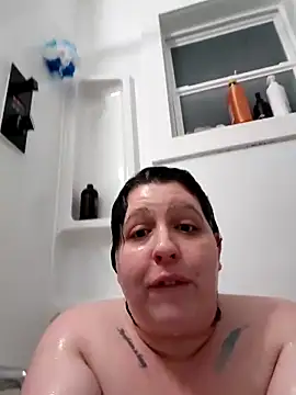 Snapshot of emjssbbw chatting on 11-07-25, 02:11 emjssbbw online show from 11-07-25, 02:11