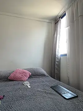 Snapshot of LauraCadwell chatting on 01-23-25, 02:28 LauraCadwell online show from 01-23-25, 02:28