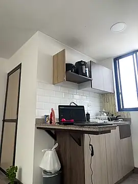 Snapshot of LauraCadwell chatting on 01-26-25, 05:34 LauraCadwell online show from 01-26-25, 05:34