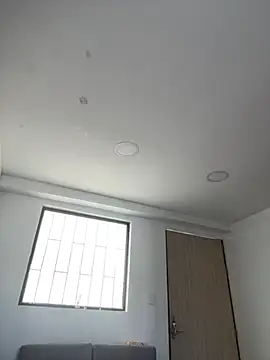 Snapshot of LauraCadwell chatting on 03-22-25, 01:30 LauraCadwell online show from 03-22-25, 01:30