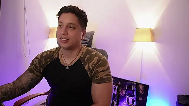 Snapshot of appolo_allen chatting on 07-02-26, 05:35 appolo allen online show from 07-02-26, 05:35