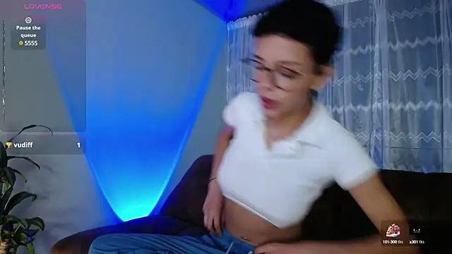 Snapshot of peyton_golden1 chatting on 01-13-25, 12:19 peyton golden1 online show from 01-13-25, 12:19