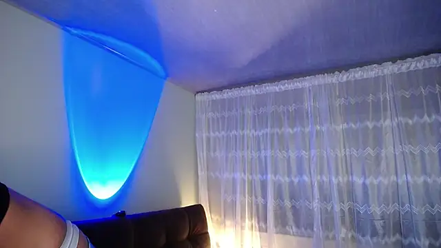 Snapshot of peyton_golden1 chatting on 02-20-25, 04:07 peyton golden1 online show from 02-20-25, 04:07