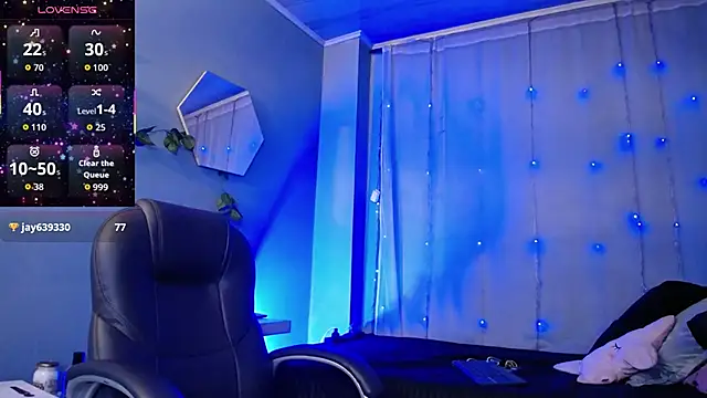 Snapshot of peyton_golden1 chatting on 11-01-25, 03:30 peyton golden1 online show from 11-01-25, 03:30