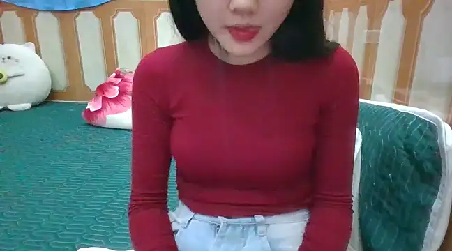 Yin-girl online show from 12-28-24, 02:21