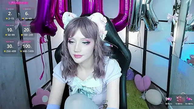 Snapshot of LilithLin chatting on 01-25-25, 04:02 LilithLin online show from 01-25-25, 04:02